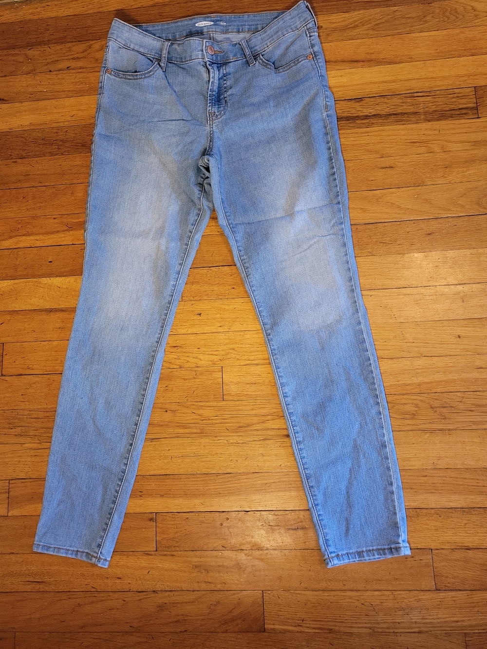 Old Navy Light Wash Women’s Stretch Skinny Jeans